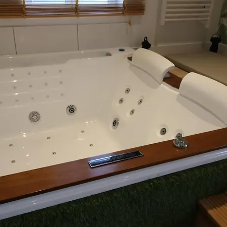 Sauna Et Jacuzzi - Les Mille Et Nuits - 2km Casa vacanze