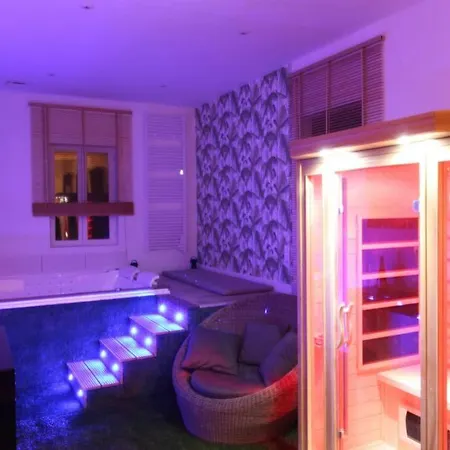 Sauna Et Jacuzzi - Les Mille Et Nuits - 2km *