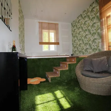 Casa vacanze Sauna Et Jacuzzi - Les Mille Et Nuits - 2km